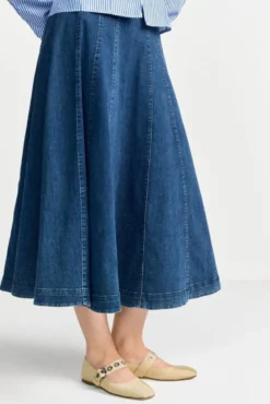 Ausgestellter Jeansrock