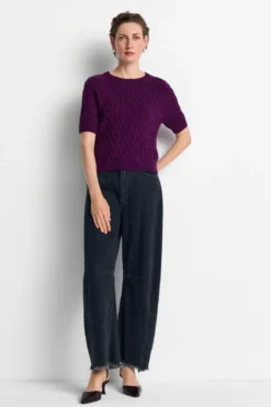 Barrel Jeans mit Fransensaum