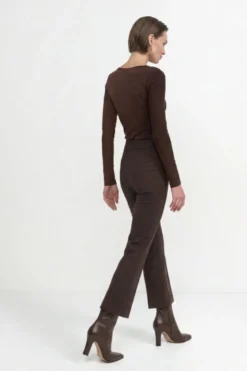Baumwoll-Longsleeve mit Spitzenausschnitt
