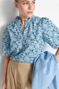 Bluse mit Rüschenkragen - Made with Liberty Fabric