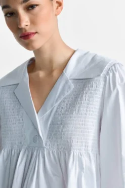 Bluse mit Schößchen