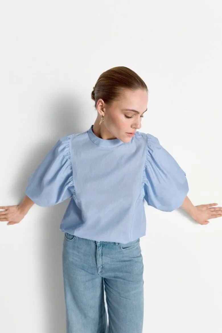 Bluse mit Schleifenkragen