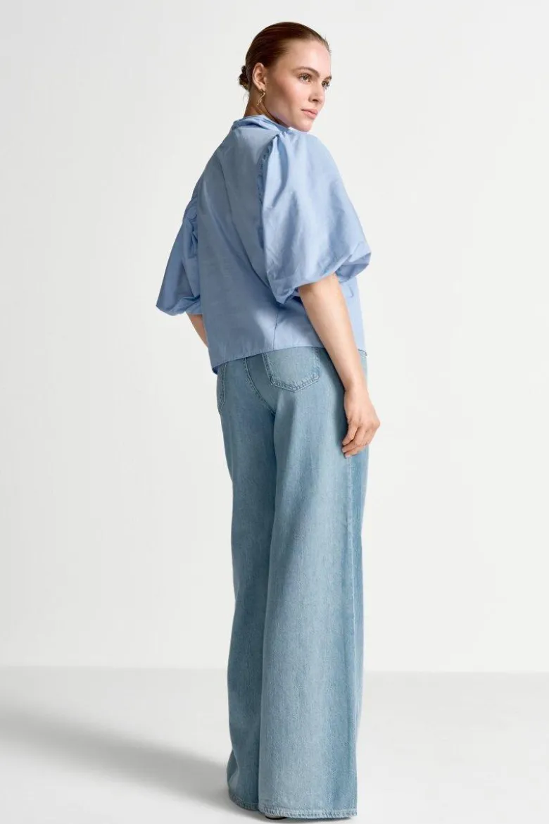 Bluse mit Schleifenkragen
