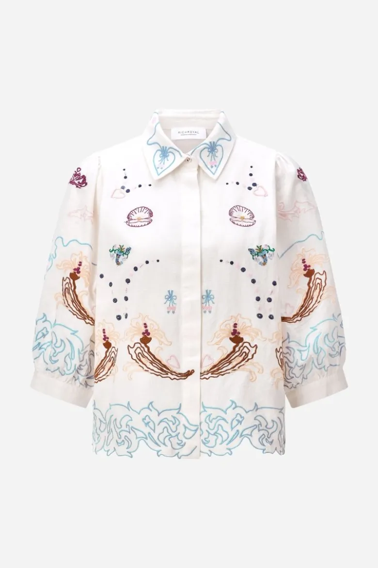 Bluse mit Stickerei