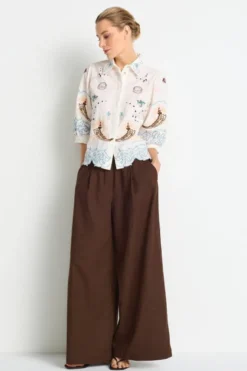 Bluse mit Stickerei