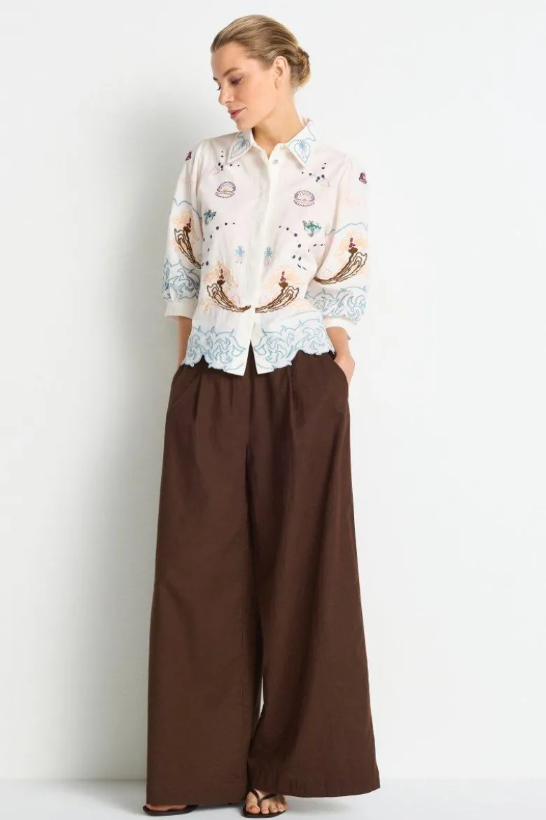 Bluse mit Stickerei
