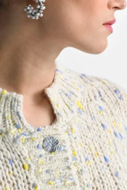 Bouclé-Cardigan mit Knöpfen