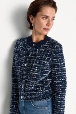 Bouclé-Cardigan mit Metallknöpfen