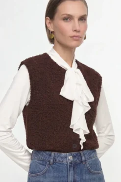Bouclé-Strickweste mit Knopfleiste