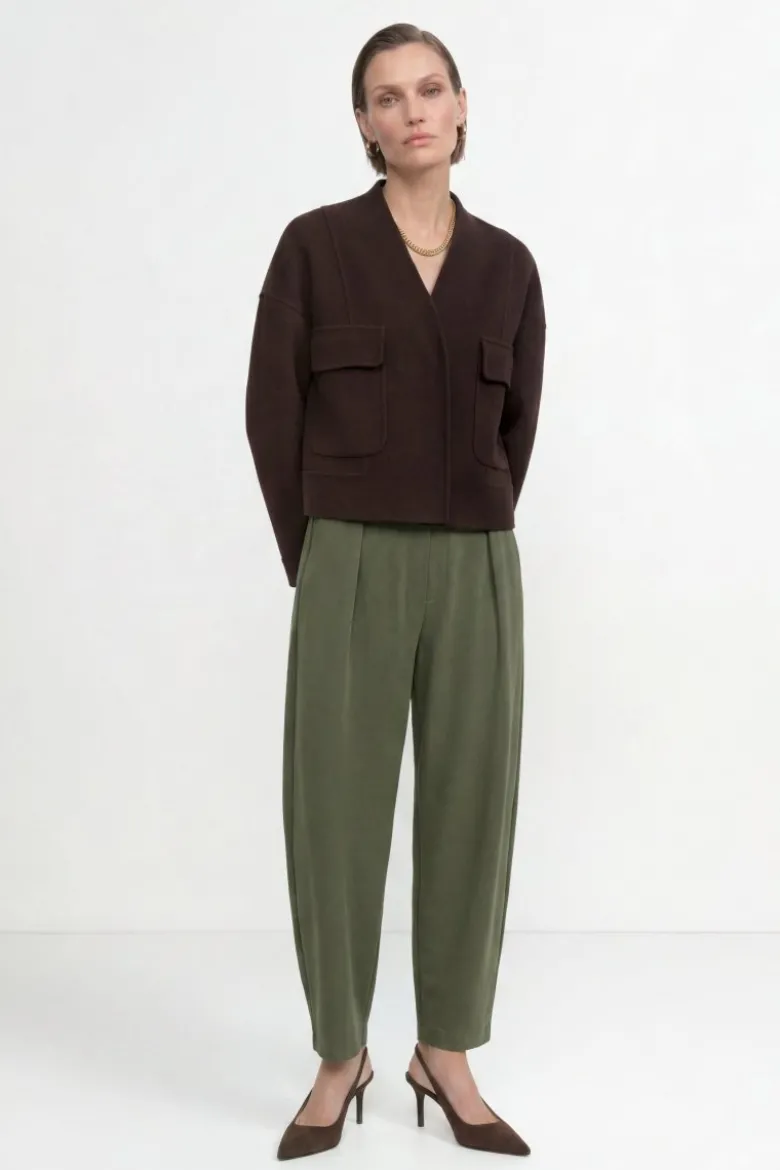 Bundfaltenhose in Barrel-Fit