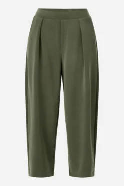 Bundfaltenhose in Barrel-Fit
