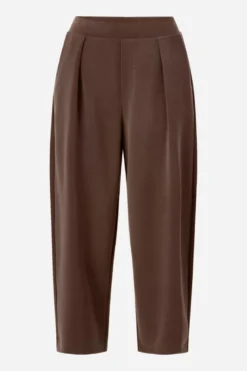 Bundfaltenhose in Barrel-Fit