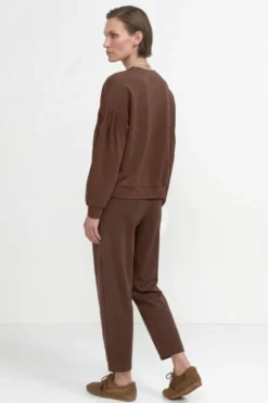Bundfaltenhose in Barrel-Fit