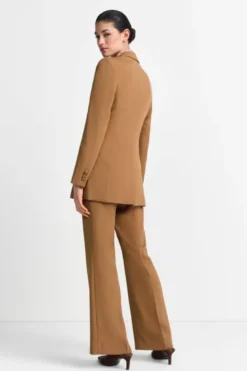 Camelfarbener Longblazer