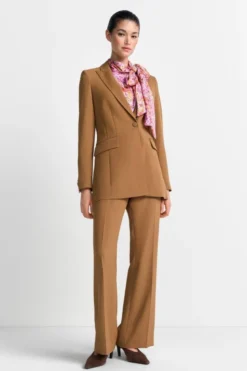 Camelfarbener Longblazer