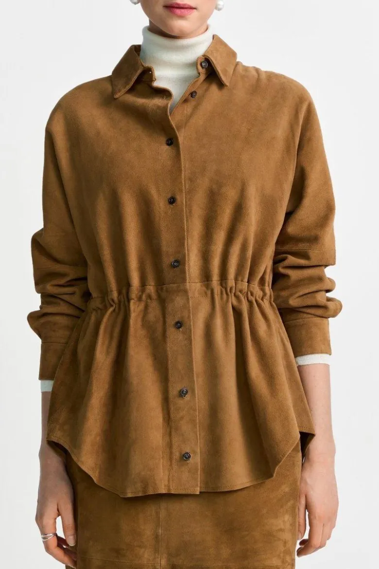 Cognacbraune Hemdjacke aus Velours