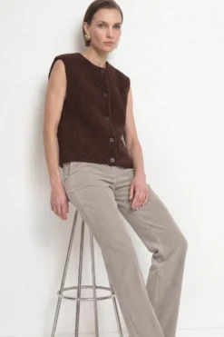 Cordhose mit weitem Bein