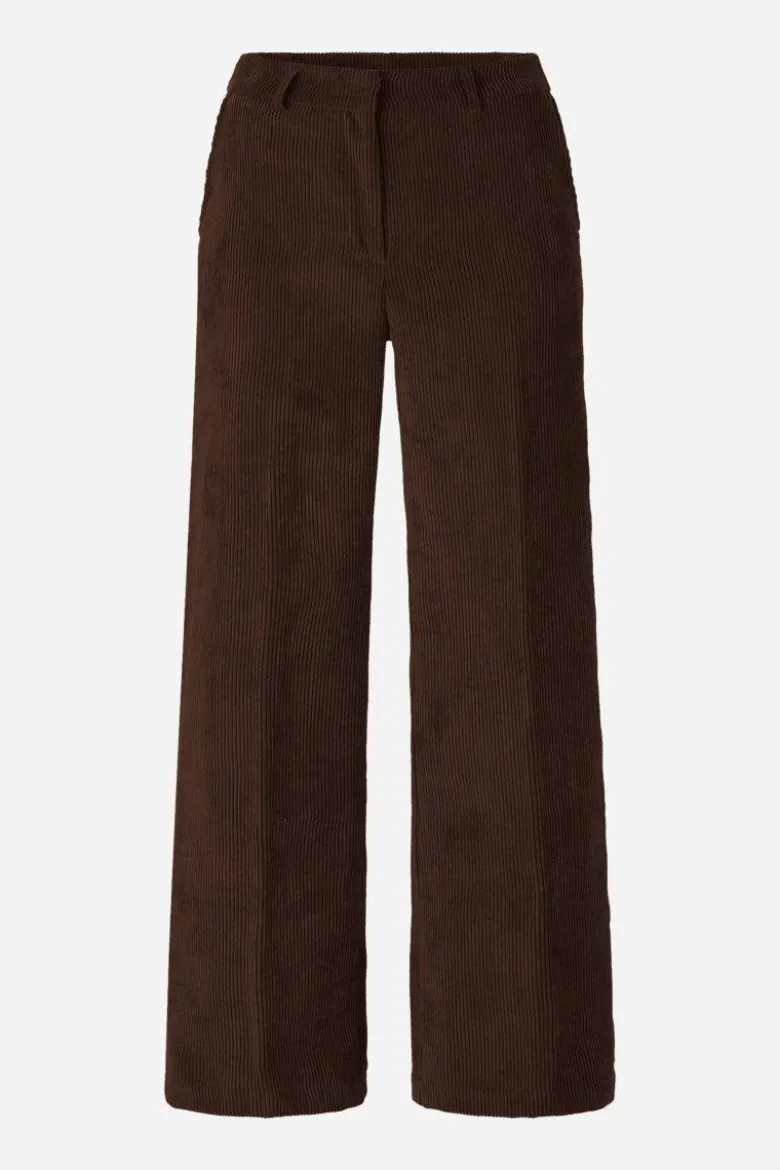 Cordhose mit weitem Bein