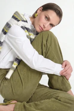 Cordhose mit weitem Bein