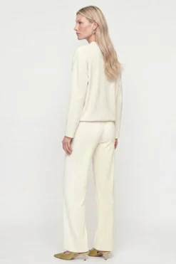 Cordpullover mit Mock-Neck