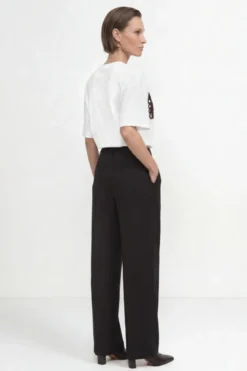 Cropped Baumwoll-T-Shirt mit 3D-Applikation