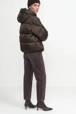 Daunenjacke mit Kapuze