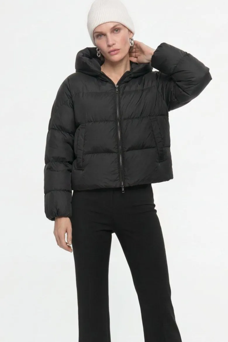 Daunenjacke mit Kapuze