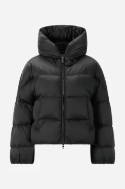 Daunenjacke mit Kapuze