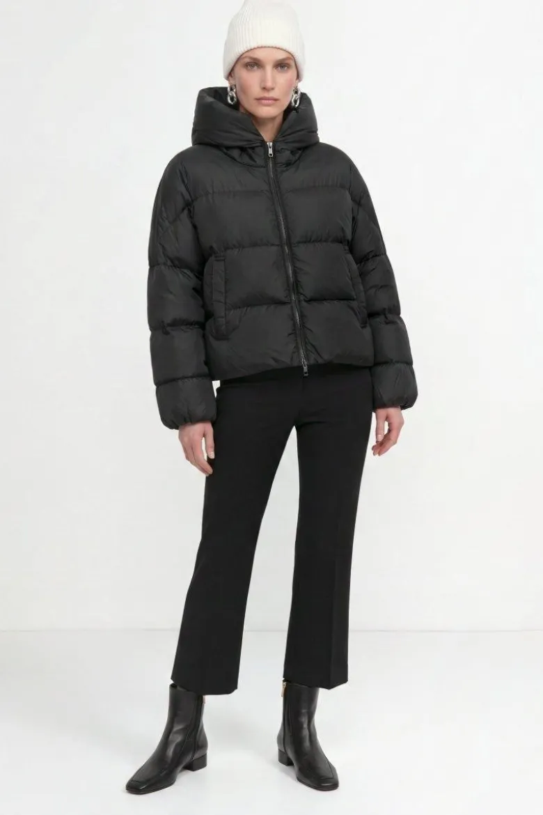 Daunenjacke mit Kapuze
