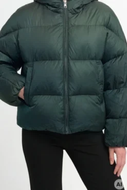 Daunenjacke mit Kapuze