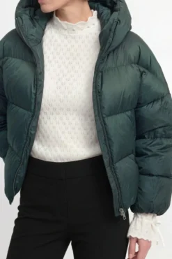 Daunenjacke mit Kapuze