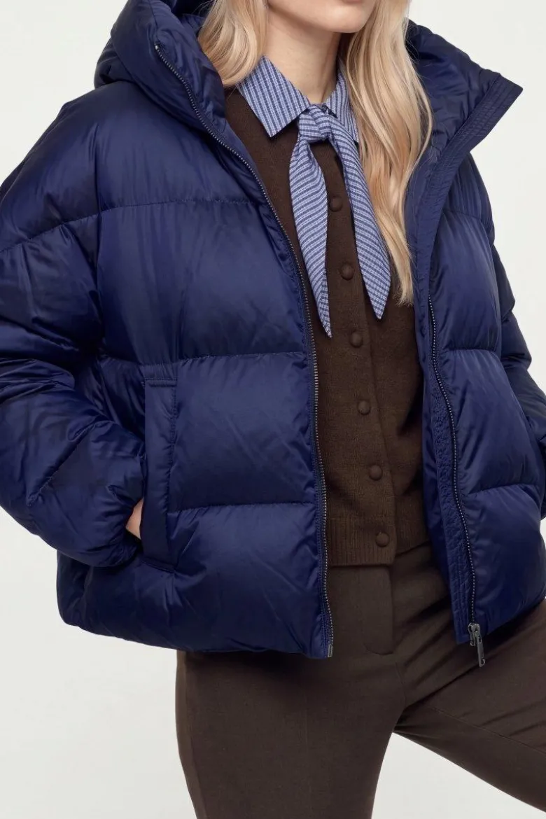 Daunenjacke mit Kapuze