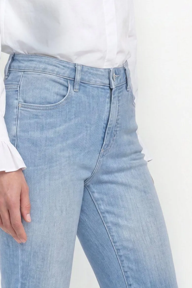 Denim im Klick-Flare Stil