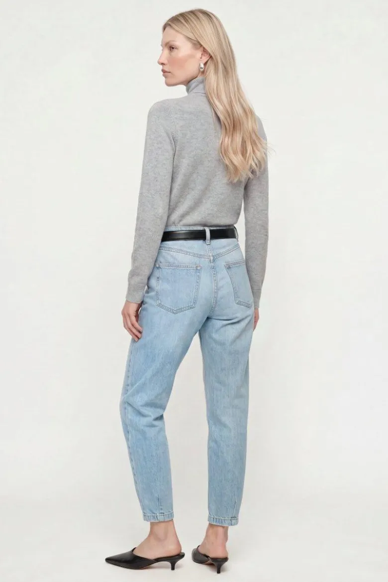 Denim in Slouchy Fit