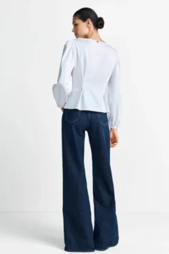 Dunkelblaue Jeans mit Umschlagsaum