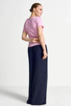 Figurbetontes Rippshirt