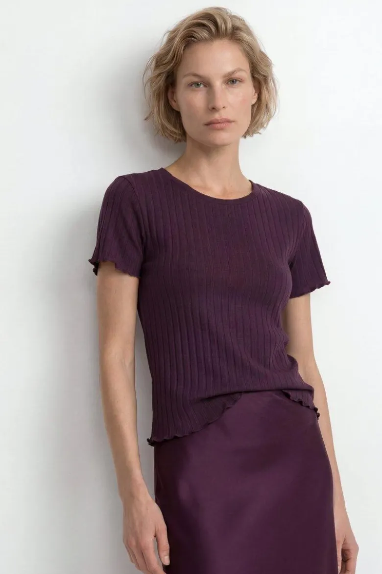 Figurbetontes Rippshirt