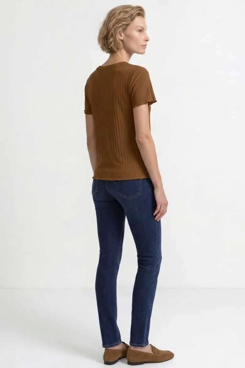 Figurbetontes Rippshirt