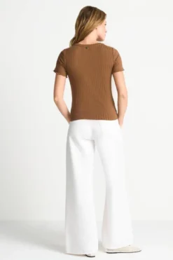 Figurbetontes Rippshirt