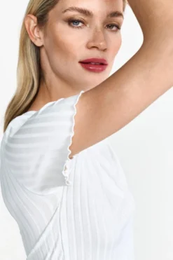 Figurbetontes Rippshirt