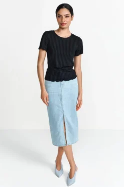 Figurbetontes Rippshirt