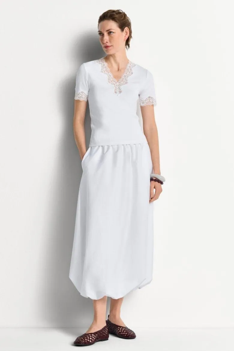 Figurbetontes Rippshirt mit Spitze