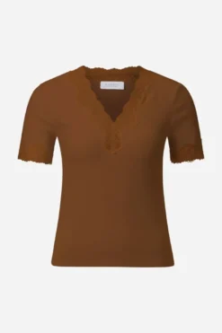 Figurbetontes Rippshirt mit Spitze