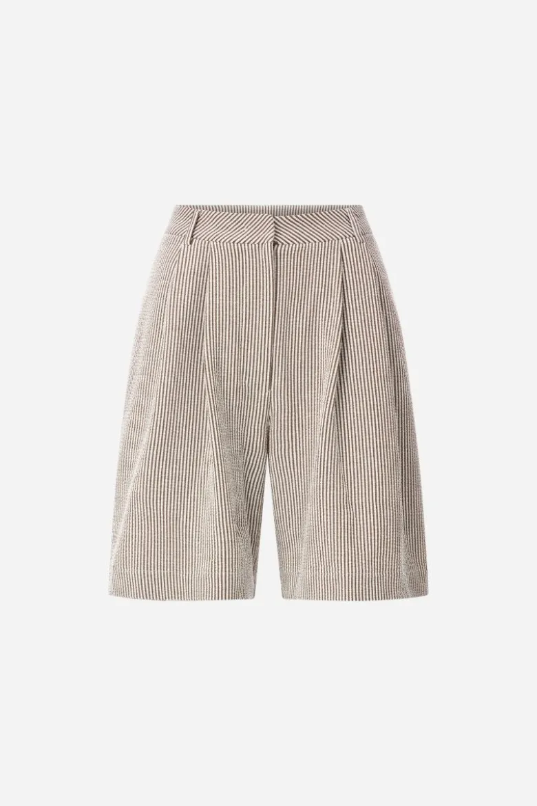 Gestreifte Bermudashorts
