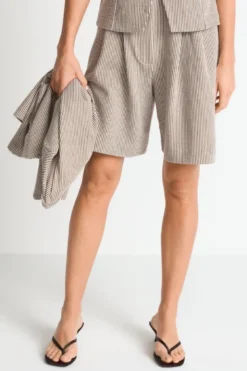 Gestreifte Bermudashorts