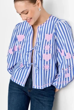 Gestreifte Bluse mit Herzstickereien