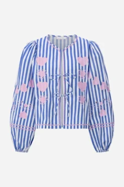 Gestreifte Bluse mit Herzstickereien