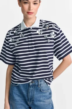 Gestreiftes Poloshirt mit Blüten
