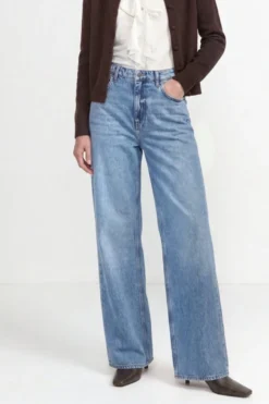 Hellblaue Jeans im Loose Fit