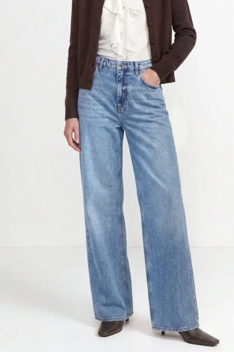 Hellblaue Jeans im Loose Fit
